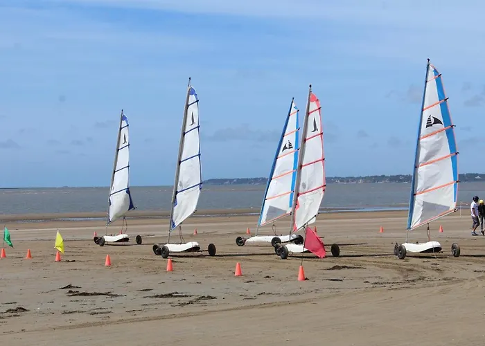 Face Et Aux Pins 아파트 *